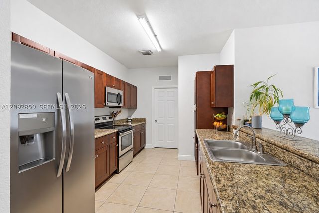 3241 SW 147th Ct, Miami, FL 33185