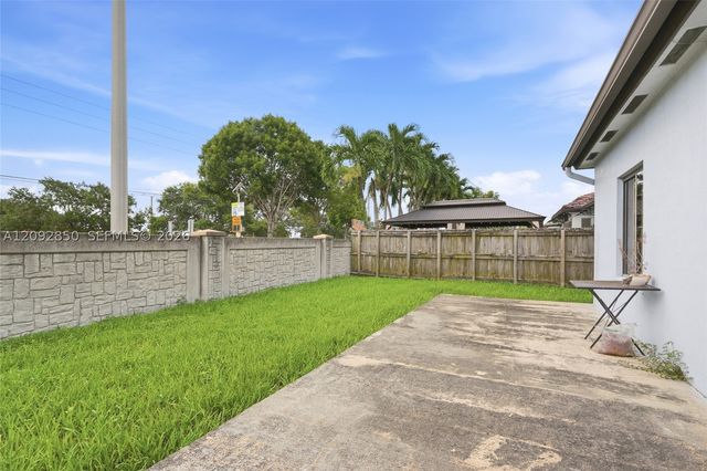 3241 SW 147th Ct, Miami, FL 33185