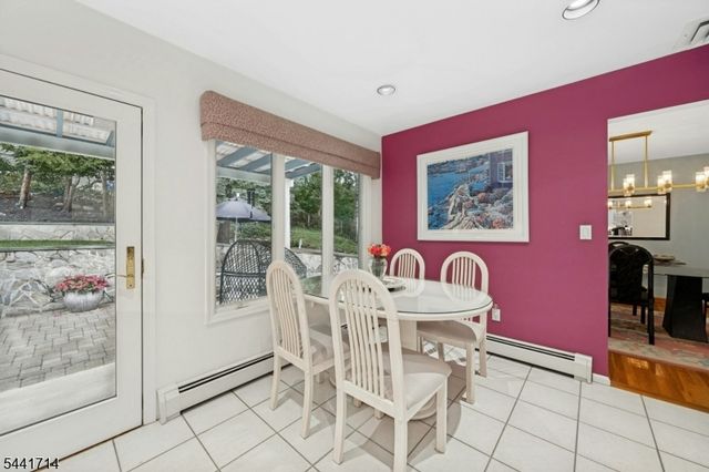 350 Greenbrier Ct, Mountainside Boro, NJ 07092