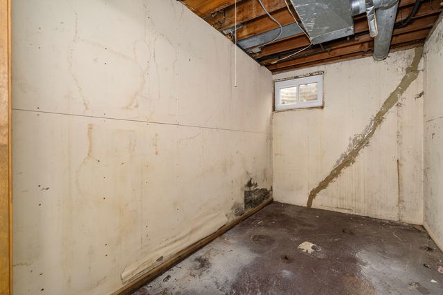 30 Strauss Lane, Olympia Fields, IL 60461