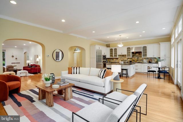 2739 CHESAPEAKE ST NW, Washington, DC 20008