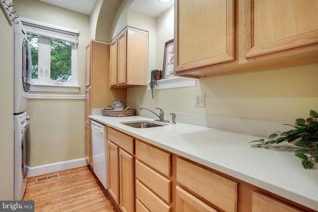 2739 CHESAPEAKE ST NW, Washington, DC 20008