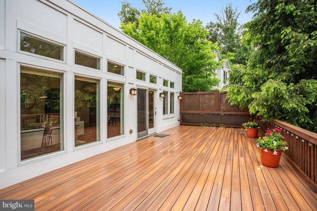 2739 CHESAPEAKE ST NW, Washington, DC 20008