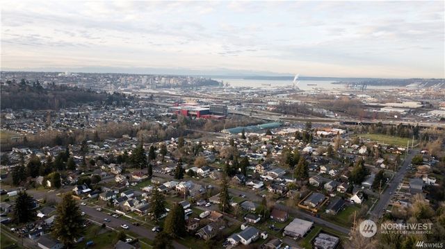 3539 E Grandview Avenue, Tacoma, WA 98404
