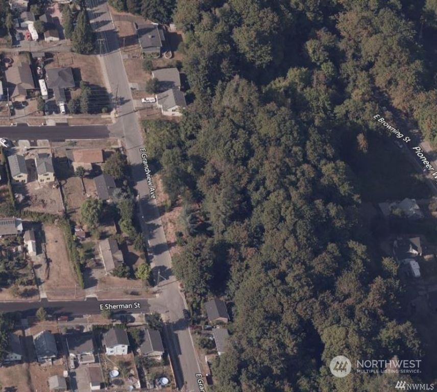 3539 E Grandview Avenue, Tacoma, WA 98404