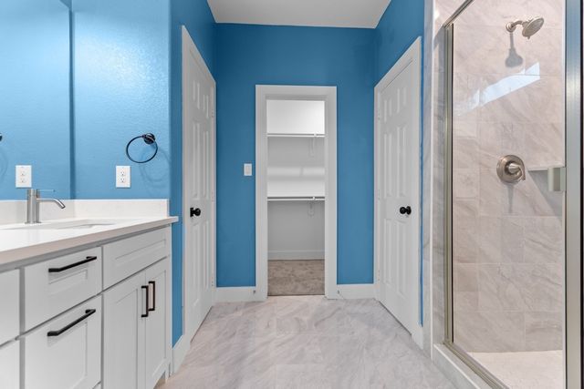 520 E 5TH Street, Bonham, TX 75418