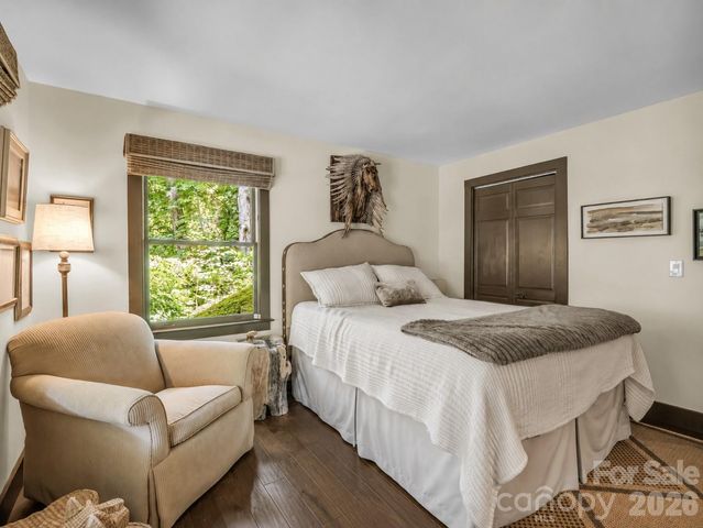 9390 East Fork Road, Brevard, NC 28712