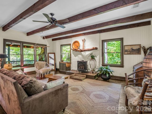 9390 East Fork Road, Brevard, NC 28712