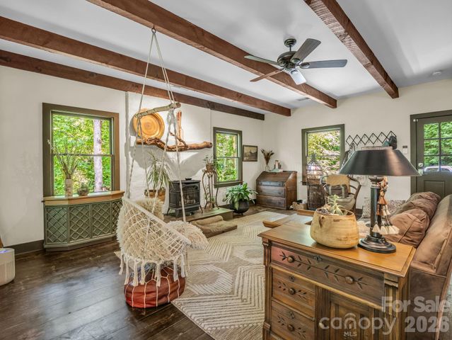 9390 East Fork Road, Brevard, NC 28712