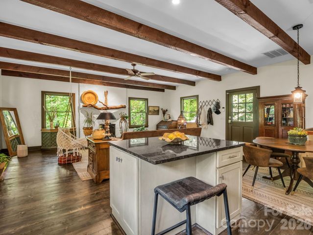 9390 East Fork Road, Brevard, NC 28712