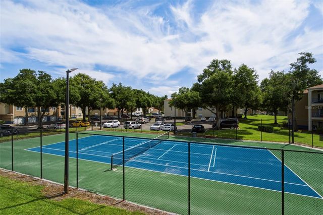 7300 WESTPOINTE BOULEVARD 725, Orlando, FL 32835