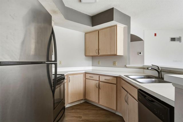 7300 WESTPOINTE BOULEVARD 725, Orlando, FL 32835