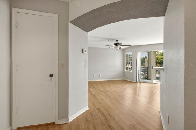 7300 WESTPOINTE BOULEVARD 725, Orlando, FL 32835
