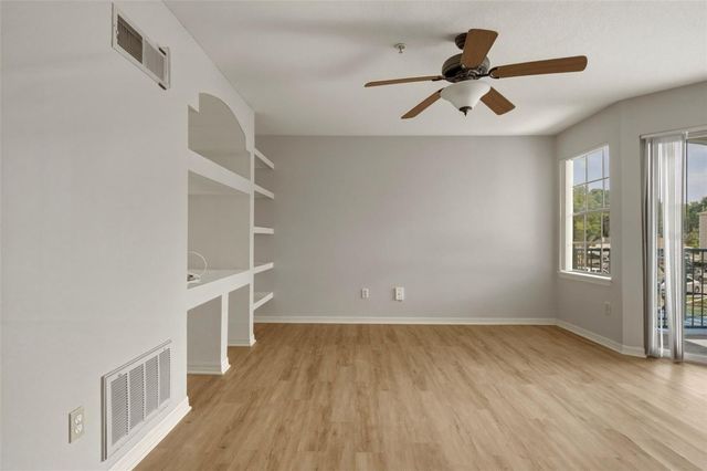 7300 WESTPOINTE BOULEVARD 725, Orlando, FL 32835