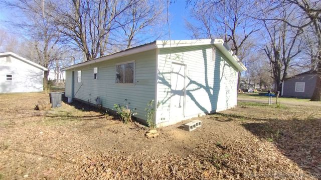 1358 Shady Lane, Westville, OK 74965