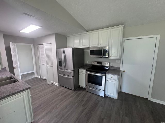 574 Circle Dr., Surfside Beach, SC 29575