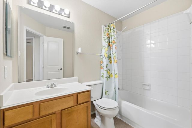 8813 Chisholm Trail, Cross Roads, TX 76227