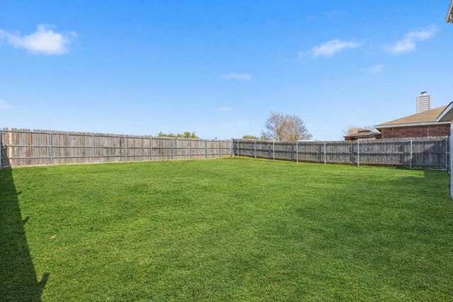 8813 Chisholm Trail, Cross Roads, TX 76227