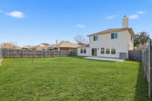 8813 Chisholm Trail, Cross Roads, TX 76227