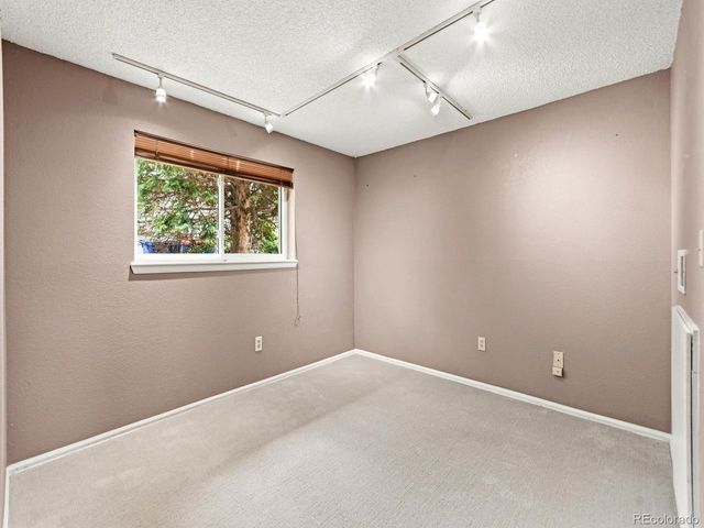 577 Vinewood Ct, Highlands Ranch, CO 80126