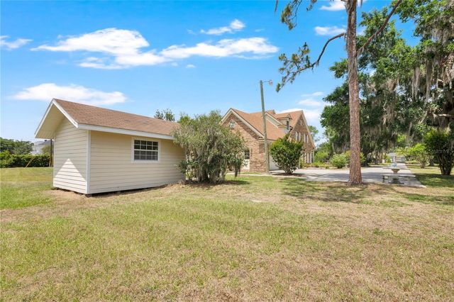 2105 CLUBHOUSE ROAD, Lakeland, FL 33813