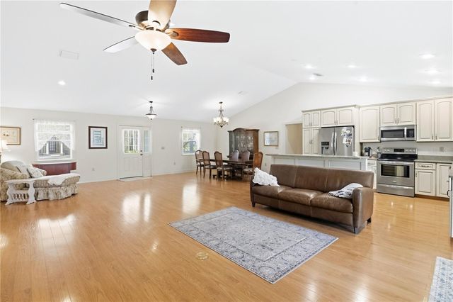 2105 CLUBHOUSE ROAD, Lakeland, FL 33813