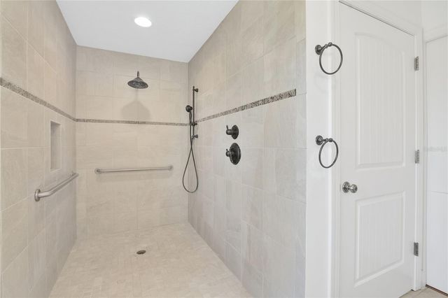 2105 CLUBHOUSE ROAD, Lakeland, FL 33813