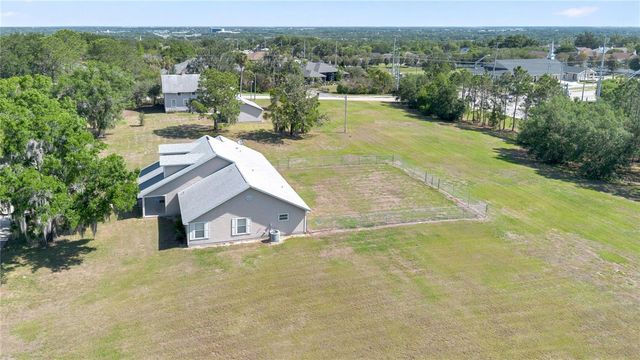 2105 CLUBHOUSE ROAD, Lakeland, FL 33813