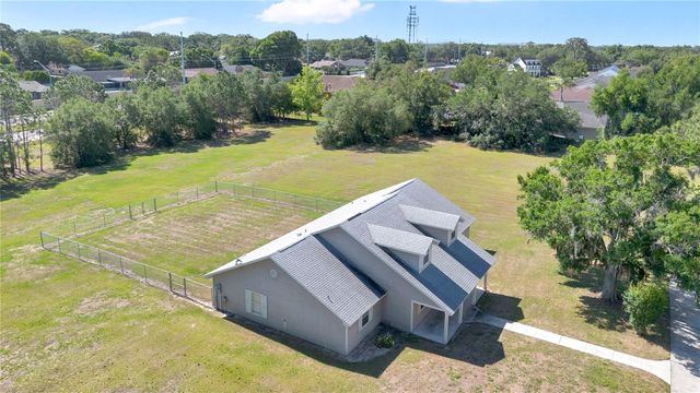2105 CLUBHOUSE ROAD, Lakeland, FL 33813