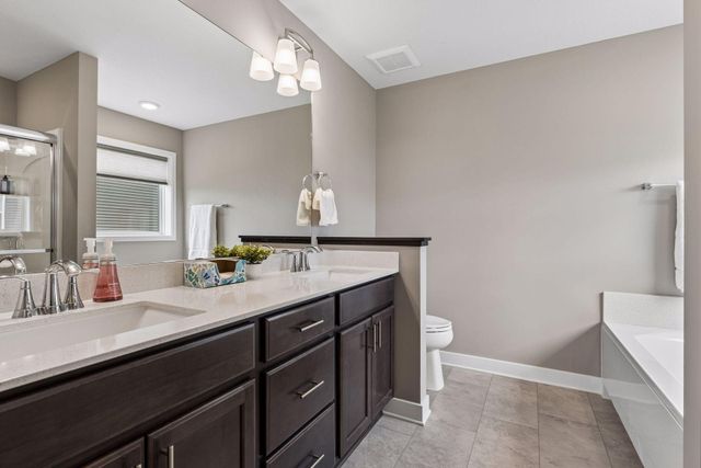 19257 Meadow View Lane, Maple Grove, MN 55311