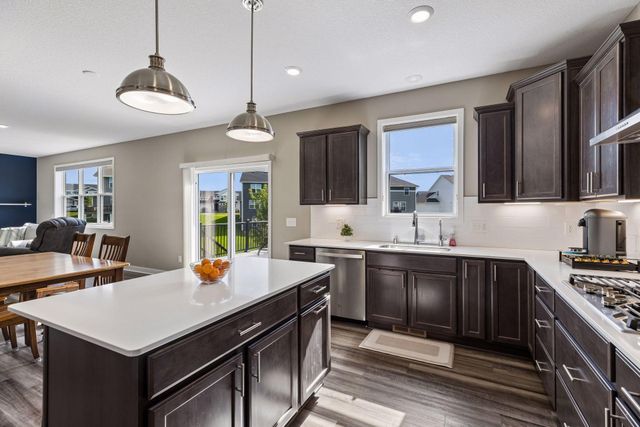 19257 Meadow View Lane, Maple Grove, MN 55311
