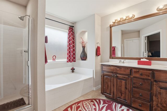 436 Millbrook Lane, Fort Worth, TX 76036