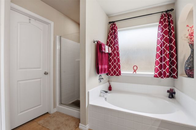 436 Millbrook Lane, Fort Worth, TX 76036