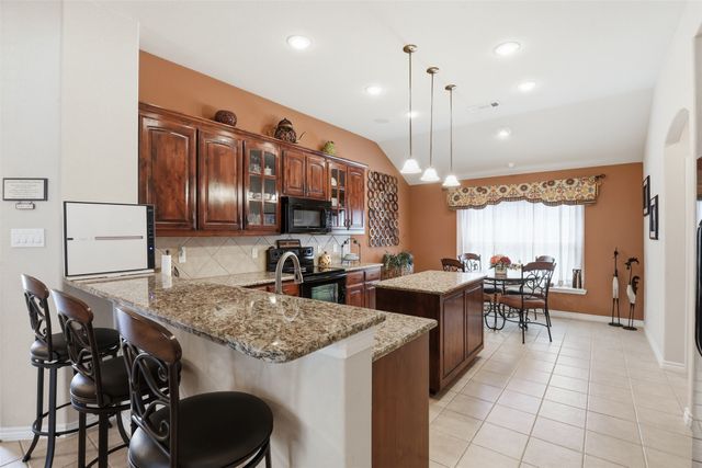 436 Millbrook Lane, Fort Worth, TX 76036