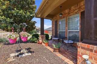 436 Millbrook Lane, Fort Worth, TX 76036