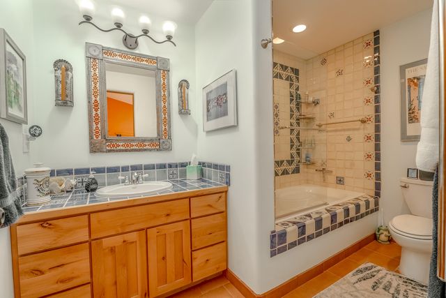 525 La Lomita Road H, Taos, NM 87571