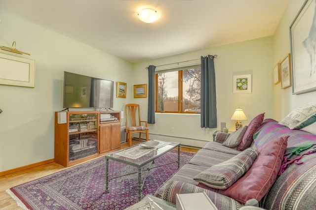 525 La Lomita Road H, Taos, NM 87571