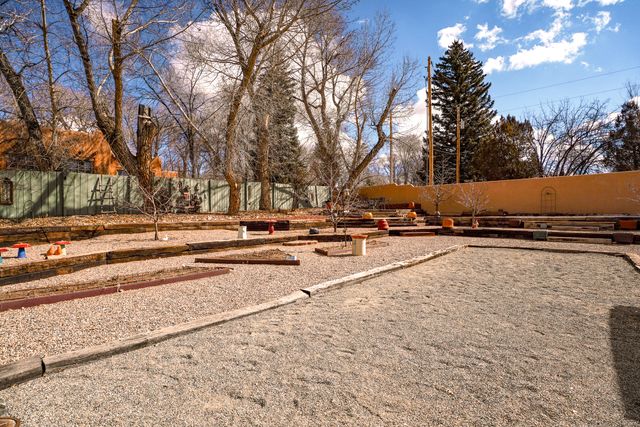 525 La Lomita Road H, Taos, NM 87571