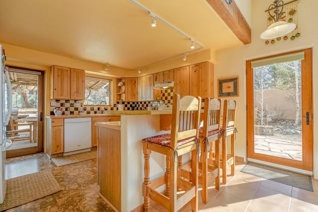 525 La Lomita Road H, Taos, NM 87571