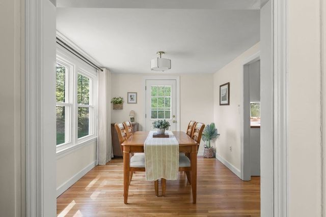 2 Pine Needle Ln, Plymouth, MA 02360