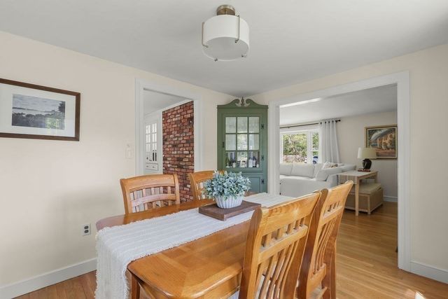 2 Pine Needle Ln, Plymouth, MA 02360