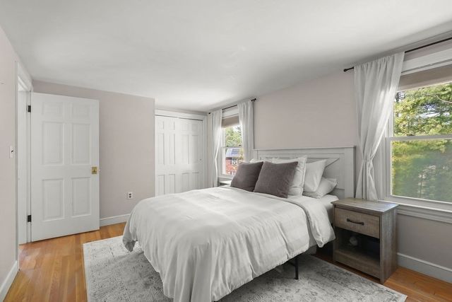 2 Pine Needle Ln, Plymouth, MA 02360
