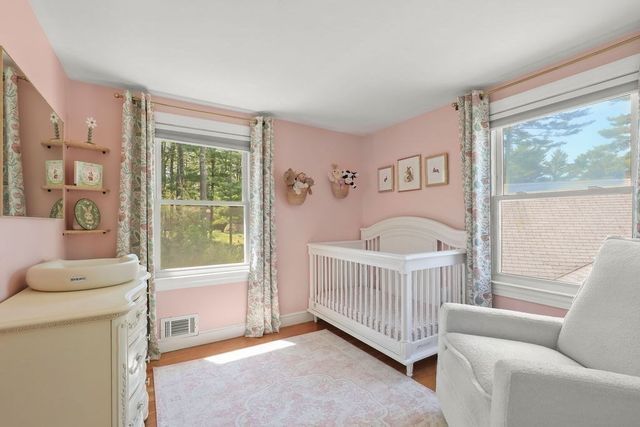 2 Pine Needle Ln, Plymouth, MA 02360