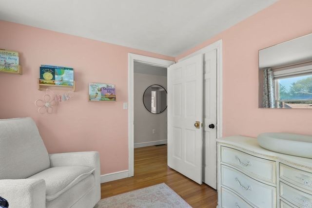 2 Pine Needle Ln, Plymouth, MA 02360
