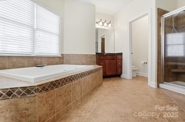 701 Wild Berry Court, Waxhaw, NC 28173