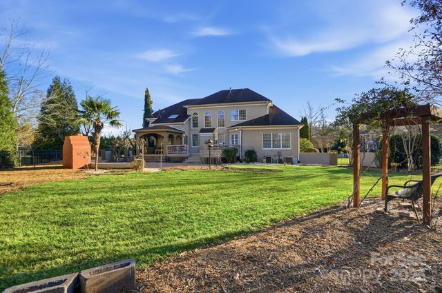 701 Wild Berry Court, Waxhaw, NC 28173