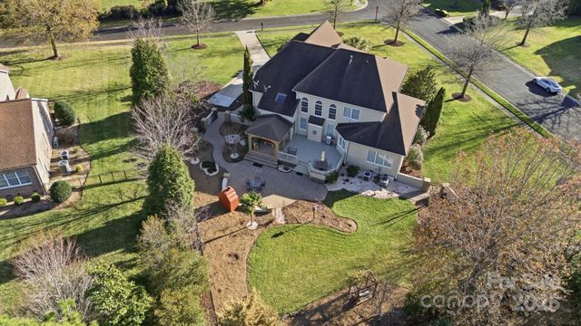 701 Wild Berry Court, Waxhaw, NC 28173