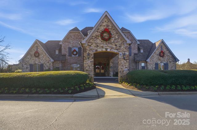 701 Wild Berry Court, Waxhaw, NC 28173