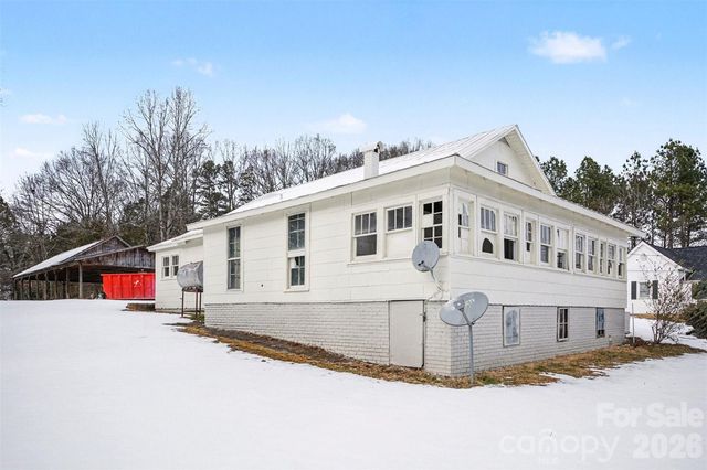 540 S Halifax Street, Mount Pleasant, NC 28124