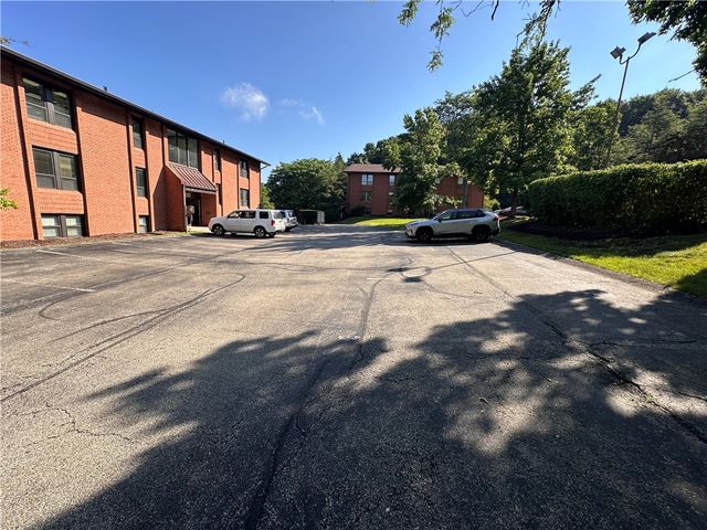 301 MCKNIGHT PARK DRIVE, Ross Twp, PA 15237